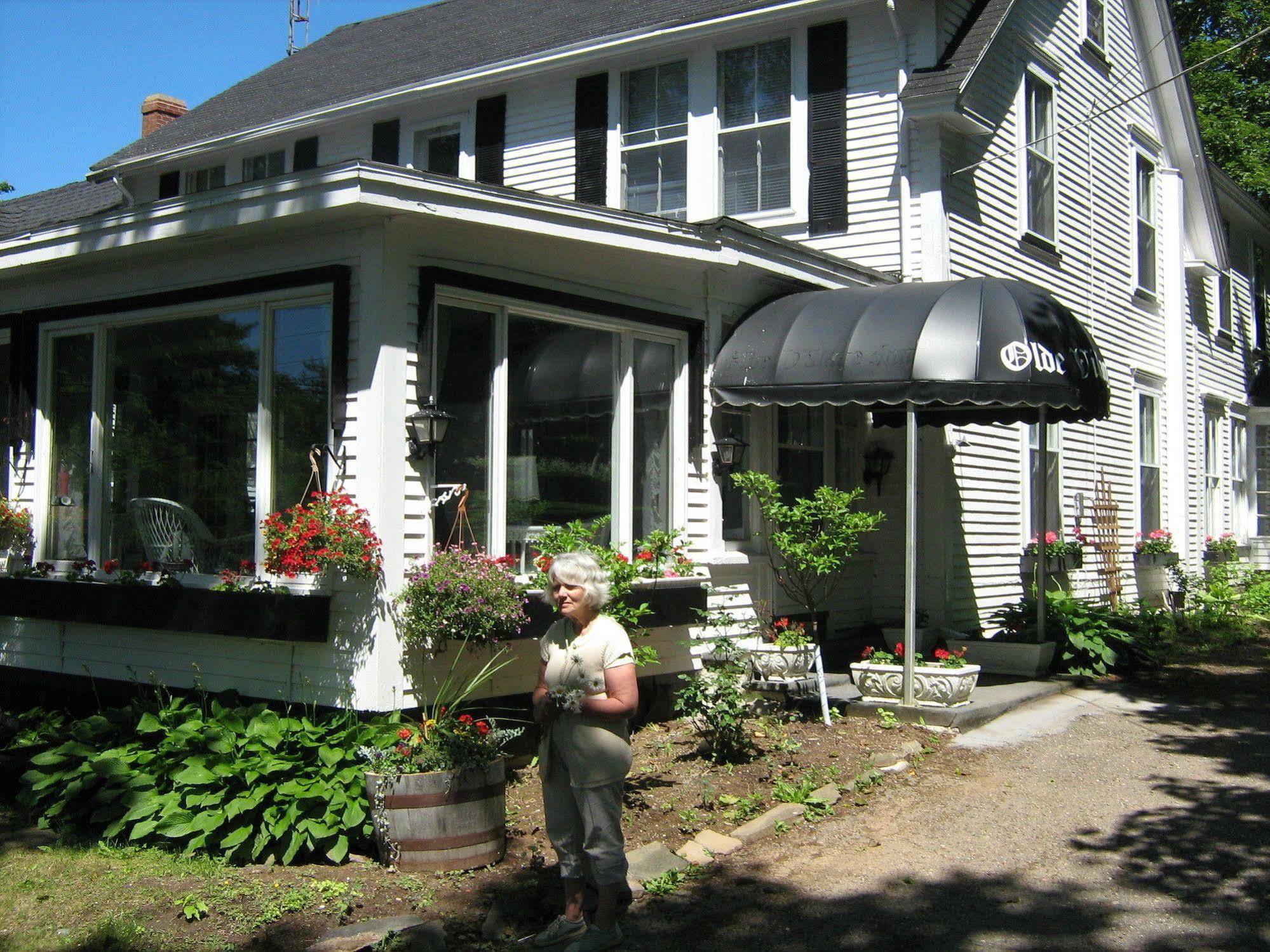 The Olde Village Inn Centreville  Exterior photo
